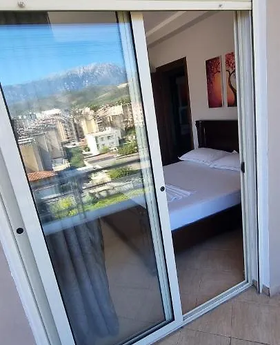 Luis Penthouse * Berat